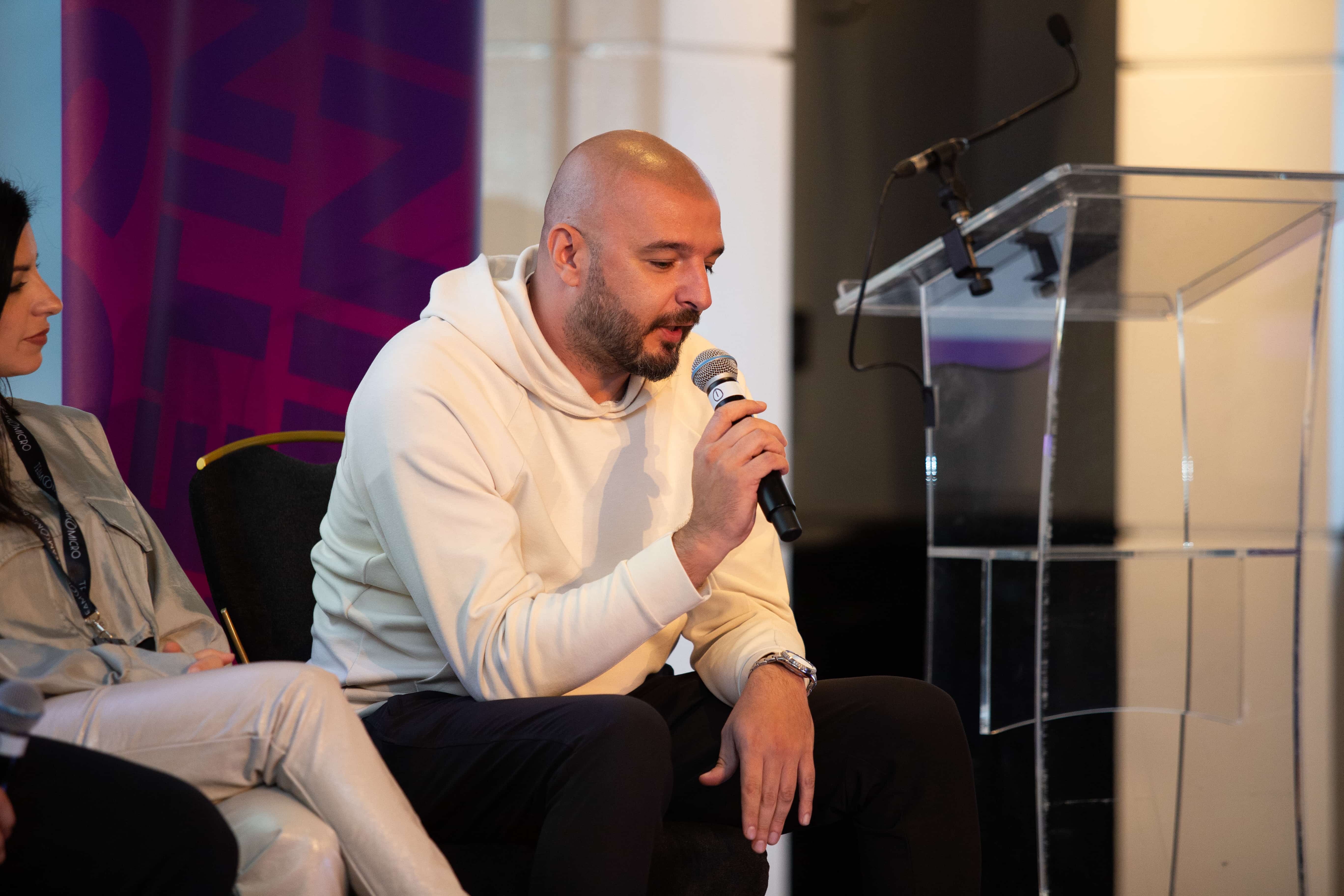 SMP tretman - fotografija iz galerije Micro Hair Clinic